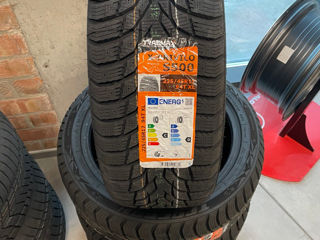 225/45 R17 anvelope de iarna Tracmax. Noi - 1250 lei