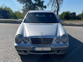 Mercedes E-Class