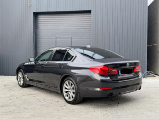 BMW 5 Series foto 3