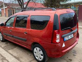 Dacia Logan foto 2