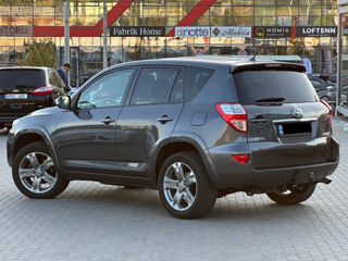 Toyota Rav 4 foto 3