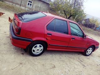 Renault 19 foto 2