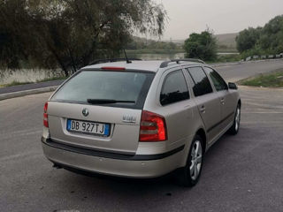 Skoda Octavia foto 4