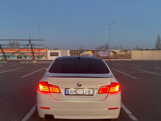 BMW 5 Series foto 6