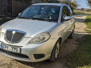 Lancia Ypsilon foto 3