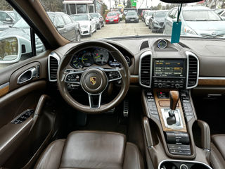 Porsche Cayenne foto 9