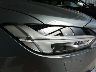 Volvo S90 foto 3