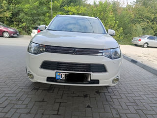 Mitsubishi Outlander foto 9