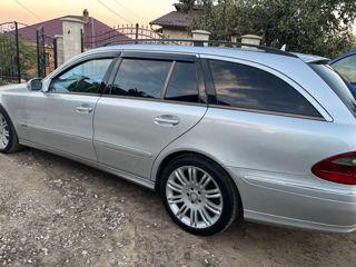 Mercedes E-Class foto 8