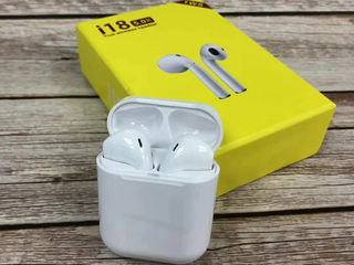 Беспроводные наушники AirPods foto 8