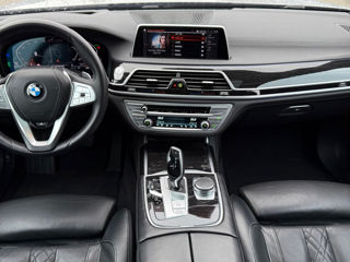 BMW 7 Series foto 5