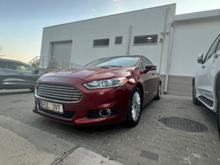 Ford Fusion foto 1