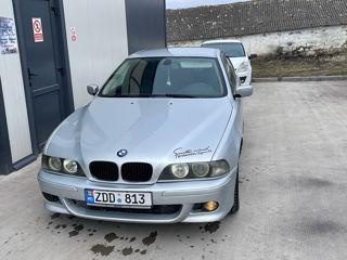 BMW 5 Series фото 6