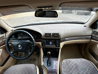 BMW 5 Series foto 6