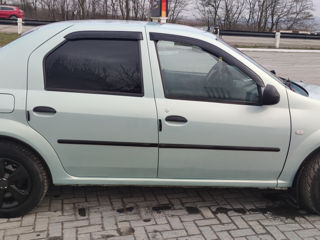 Dacia Logan foto 2