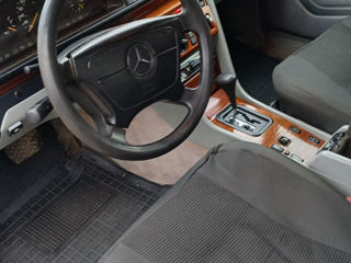 Mercedes E-Class foto 5