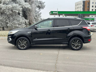 Ford Kuga foto 8