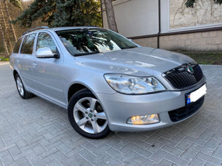 Skoda Octavia foto 3