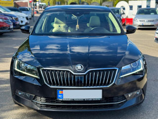 Skoda Superb foto 2