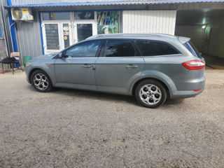 Ford Mondeo foto 2