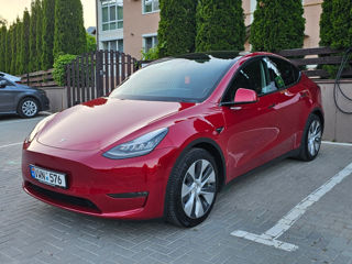 Tesla Model Y foto 4