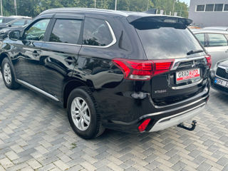 Mitsubishi Outlander foto 6