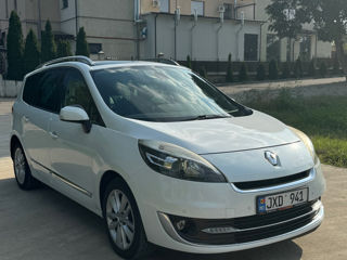 Renault Grand Scenic foto 2