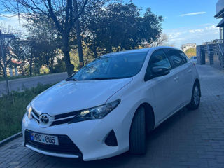 Toyota Auris foto 2