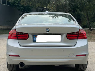 BMW 3 Series foto 4