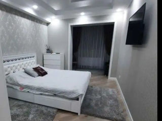 Apartament cu 3 camere, 90 m², Tineret, Ungheni foto 3