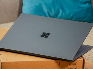 Microsoft Surface Laptop 2/ Core I5 8250U/ 8Gb Ram/ 256Gb SSD/ 13.5" PixelSense Touch!! foto 13