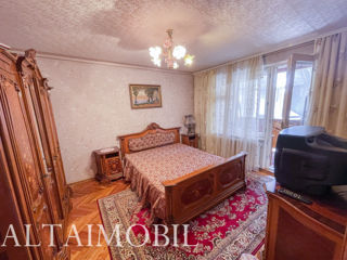 Apartament cu 4 camere, 85 m², Buiucani, Chișinău foto 6