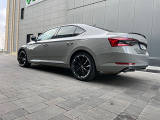 Skoda Superb foto 4