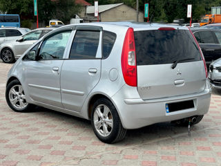 Mitsubishi Colt foto 4