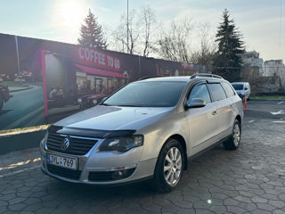 Volkswagen Passat foto 2