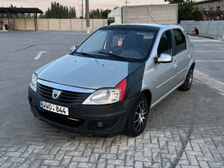 Dacia Logan foto 4