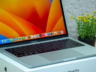 MacBook Pro 13 Retina 2017/ Core i5 7360u/ 8Gb Ram/ 256Gb SSD/ 13.3" Retina/ 134Cycles!! foto 5