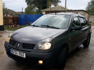 Renault Clio foto 7