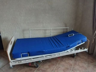 Медицинская ,многофункциональная кровать с электроприводом !!