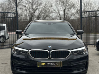 BMW 5 Series foto 2