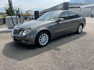 Mercedes E-Class foto 2