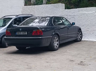 BMW 7 Series foto 4