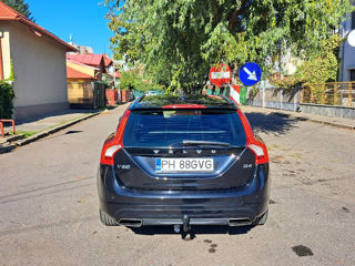 Volvo V60 foto 2