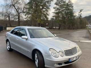 Mercedes E-Class foto 5