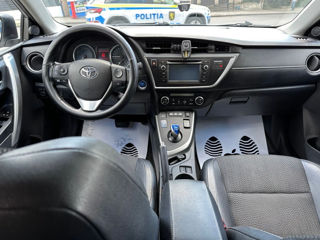 Toyota Auris foto 4