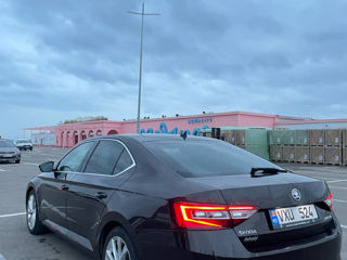 Skoda Superb foto 3