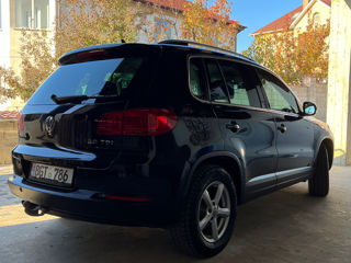 Volkswagen Tiguan foto 2