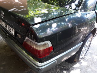 Mercedes Series (W124) foto 4