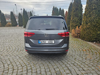 Volkswagen Touran foto 5