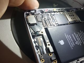 Срочный и качественный ремонт всех моделей iPhone iPad iPod foto 1